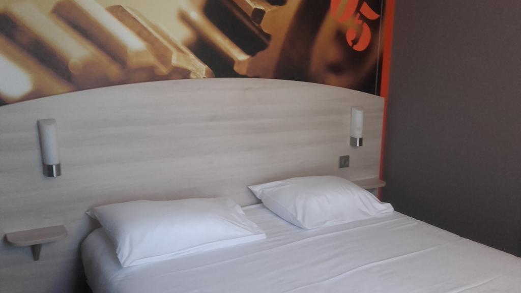 Brit Hotel La Rochelle Perigny Exteriör bild