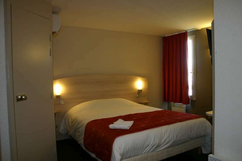 Brit Hotel La Rochelle Perigny Rum bild